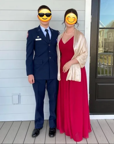 Vista 2 de Vestidos de dama de honor, vestido largo de gasa para invitados de boda, plisado, cuello en V, abertura alta, sin espalda, vestido formal COO2 Fucsia