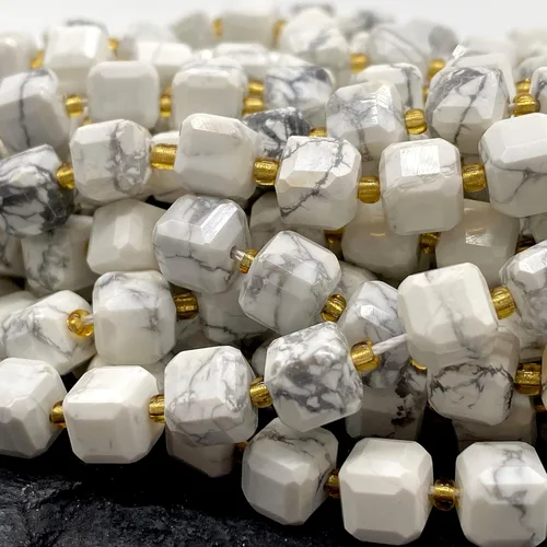 Vista 4 de ABCGEMS Cuentas de howlita blanca California (una técnica de corte revolucionaria aporta un aspecto más dinámico a un cubo tradicional) piedra