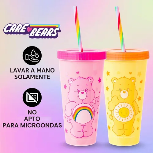 Vista 5 de Silver Buffalo Care Bears Corazones y Estrellas Juego de 4 Vasos de Plástico Cambian de Color con Popotes de Espiral Arcoíris con Tenderheart