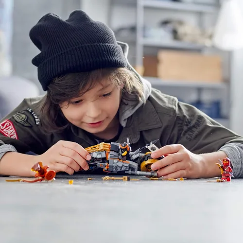 Vista 2 de LEGO NINJAGO Cole's Dirt Bike 70672 Kit de construcción (212 piezas)