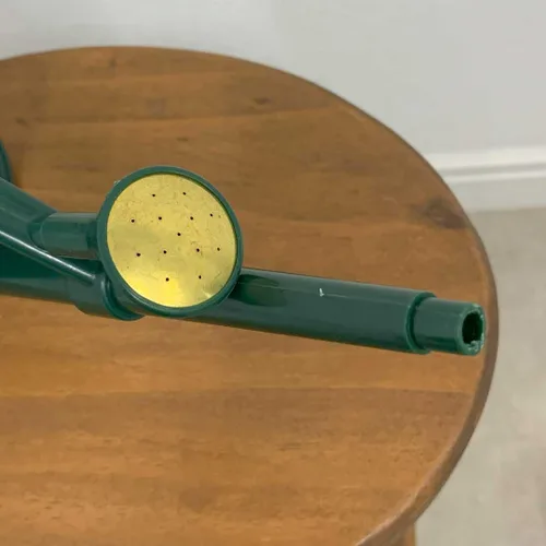 Vista 4 de Regadera de Plástico para Interiores The HAWS Langley Sprinkler - Una Pinta Regadera para Macetas Rociador de Aspersión Fina Reciclado