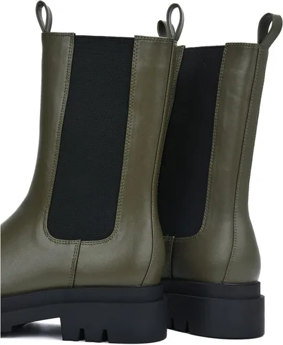 Vista 2 de Cape Robbin Vegas Chelsea - Botas para mujer, botines de media pantorrilla con tacones gruesos