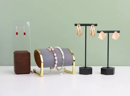 Vista 8 de GemeShou Soporte en T de metal negro, 2 piezas para exhibición de aretes, barra en T, soporte de joyería para fotografía minorista. Base hexagonal