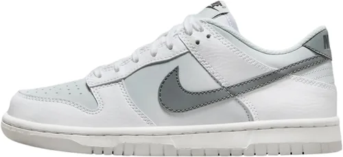 Vista 821 de Nike Kid's Dunk Low Sneaker
