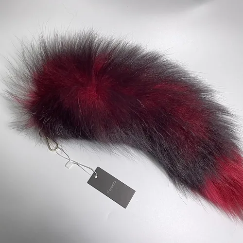 Vista 7 de Forssils Llavero de cola de zorro real, peludo y esponjoso, negro, rojo, blanco, cola de zorro, juguete de cosplay para niños (rojo vino)