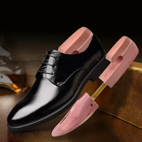 Vista 5 de Árbol de zapatos de cedro para hombre, tacón ancho ajustable para mujer, árbol de botas de cedro con puntera dividida