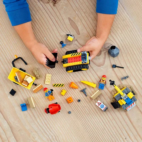 Vista 6 de LEGO City Construction Bulldozer 60252 - Juego de construcción de juguete para niños (126 piezas)