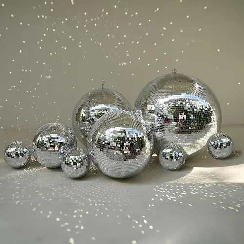 Vista 18 de Yescom Juego de 8 bolas de discoteca de 7/12/16/20/24 pulgadas, bolas de espejo surtidas, decoración de vidrio para colgar para fiestas de los años