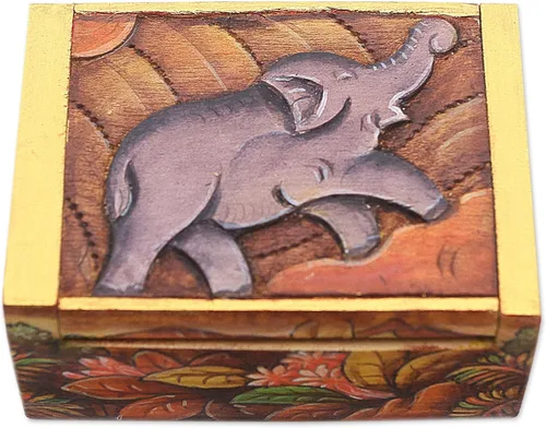 Vista 6 de NOVICA Mini joyero artesanal de madera hecho a mano con temática de elefante de Bali, multicolor, cajas de Indonesia