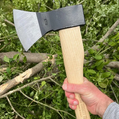 Vista 7 de Kings County Tools Hacha de tala de árbol italiano de estilo alemán Mango de madera de fresno suavemente curvado de 31.25 pulgadas de largo
