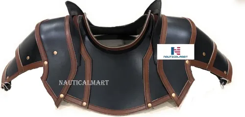 Vista 2 de NauticalMart Hombreras de cuero Armor con protector de cuello (negro, grande)