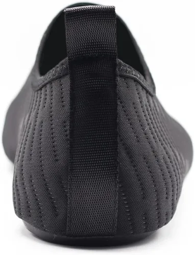 Vista 5 de Zapatos de agua para hombre, mujer, niños, pies descalzos de secado rápido, deportes de playa y natación sin agujetas.