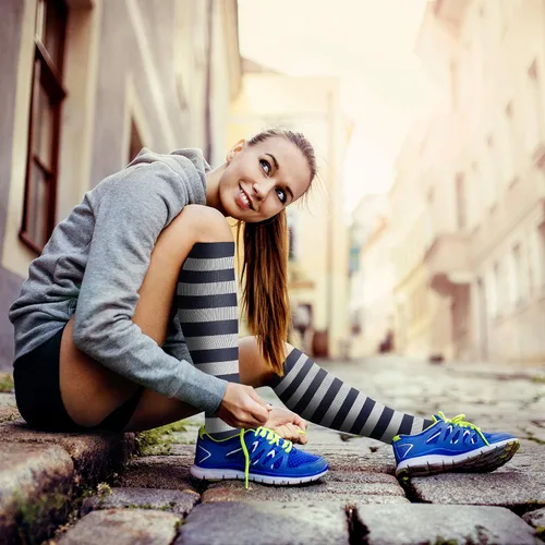 Vista 3 de Los calcetines de compresión de 15-20 mmHg son los mejores atléticos para hombres y mujeres, correr, vuelo, viajes, enfermeras embarazadas