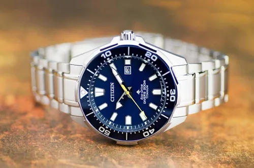 Vista 5 de Citizen Reloj analógico de cuarzo para hombre con correa de titanio BN0201-88L Plateado talla única Pulsera