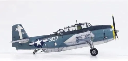 Vista 5 de Academy Hobby Model Kits Avión a escala : Kits de aviones y jets, 1/48 TBM-3 USS Bunker Hill