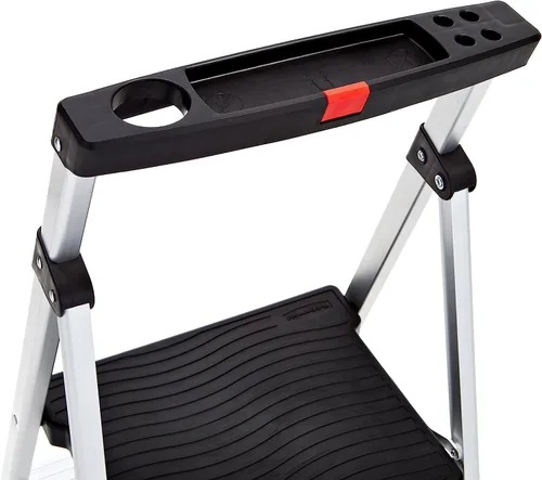 Vista 3 de Rubbermaid Escalera de 2 escalones, Taburete Escalón Plegable Ligero de Aluminio con Superficie Superior para Proyectos, Plateado, Probado según