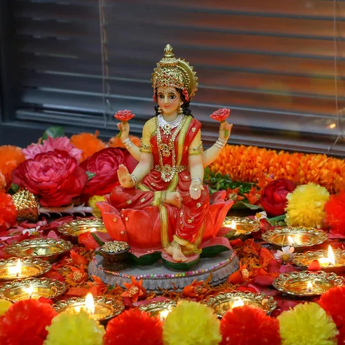 Vista 4 de alikiki Estatua de laxmi de diosa india – 8.9 pulgadas de alto, ídolo hindú Lakshmi, escultura de Diwali, regalo para decoración india de Pooja