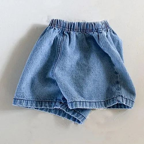 Vista 2 de EISHOW Pantalones cortos de mezclilla para bebés y niñas, 2 piezas, pantalones cortos para niños, pantalones cortos sueltos para pañales, pantalones