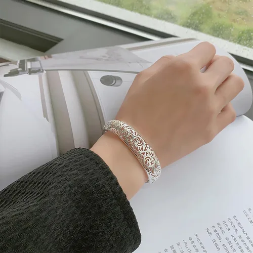 Vista 2 de Pulsera de plata de ley 925 chapada en plata de ley 925, pulsera de alambre cruzado de múltiples capas, pulsera abierta ajustable para adolescentes