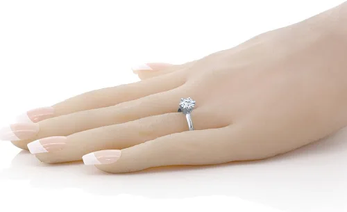 Vista 3 de Gem Stone King Anillo de compromiso de oro blanco de 14 quilates con corazones y flechas de zafiro blanco creado para mujer, solitario de compromiso