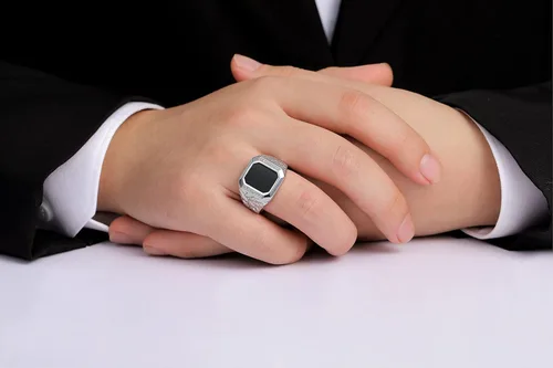 Vista 2 de Rylos Anillos para hombre con diamantes y ónix negro, ojo de tigre, azul, verde o rojo de cuarzo en estilo pepita de diseño, anillos únicos de plata