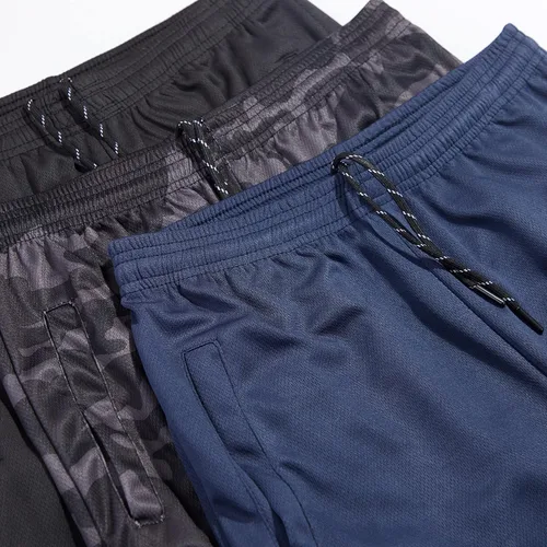 Vista 3 de Real Essentials Paquete de 3 pantalones deportivos de malla Tech para hombre con bolsillos (disponibles en tallas grandes y altas)