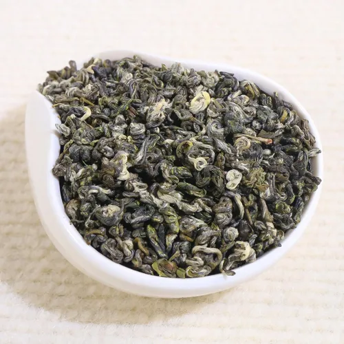 Vista 4 de FullChea - BiLuoChun Tea - Té verde Bi Luo Chun - Té verde chino hoja suelta - Aromático de frijoles tostados - Té calmante (8.8 oz / 250 g)