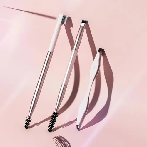 Vista 7 de Real Techniques Juego de moldeado de cejas, spoolie, pinzas y cepillos para cejas, herramientas de doble extremo, para peinar y dar forma a