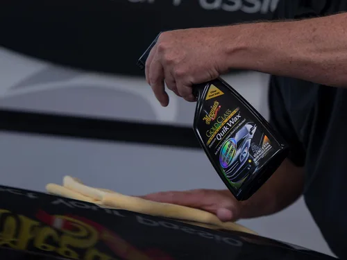 Vista 11 de Meguiar 's G7716 Clase de oro, paños de microfibra y cera Quik de carnaúba Plus Premium, paquete, Cera