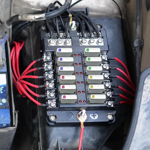 Vista 7 de GLOSO Disyuntor automotriz E311 UCB, tipo 1, cierre a presión de 3 secciones ATC Balde Terminal (5A, 1 paquete)
