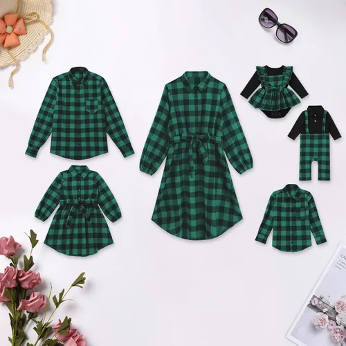 Vista 2 de AWIBMK Trajes familiares a juego para Navidad, color verde y rojo, a cuadros, vestidos para mamá e hija, otoño, invierno, Navidad, trajes familiares