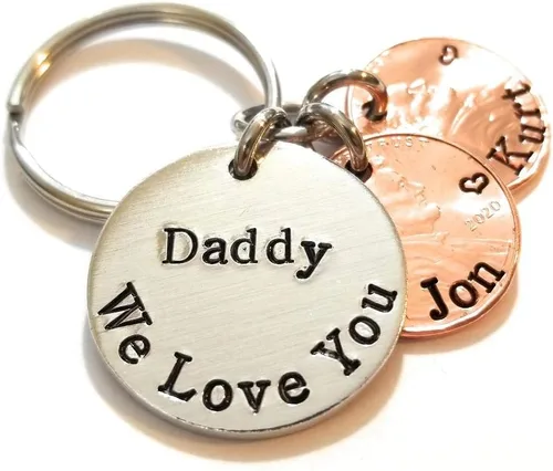 Vista 5 de Tucker's Trinkets And Treasures Personalized Bar, We Love You Key Chains, Gift for Mom, Gift for Dad, Family Names