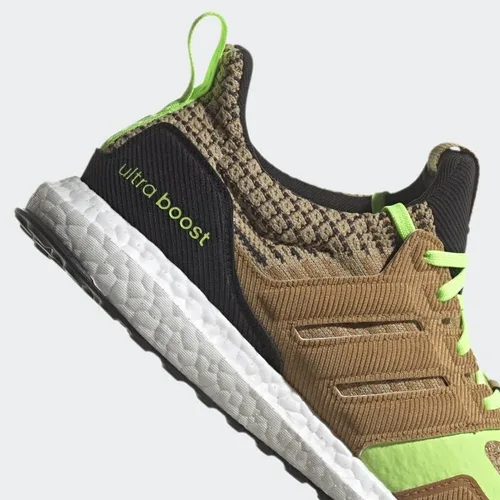 Vista 9 de adidas Tenis Ultraboost 5.0 DNA para hombre