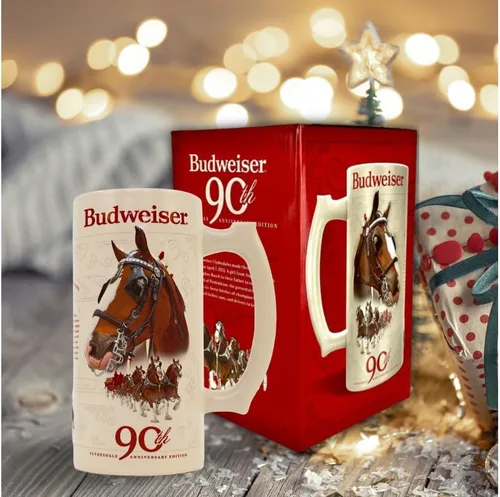 Vista 4 de Budweiser 2023 90th Anniversary Limited Edition Clydesdale Holiday Collectors Stein #44 - Taza de cerveza de cerámica para regalo de Navidad