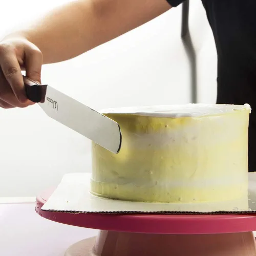 Vista 5 de Webake Juego de 2 espátulas rectas para tartas, esparcidor de glaseado de 14 pulgadas con mango de madera, espátula profesional de acero inoxidable