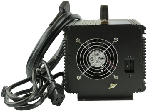 Vista 2 de Cargador de batería Powerwise de 36 voltios para carrito de golf Ezgo. Este es un cargador de batería para carrito de golf Schauer