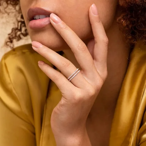 Vista 2 de ChicSilver Anillo personalizable de 0.08 pulgadas de plata de ley 925 con circonita cúbica, apilable, para compromiso o boda, para mujer, talla Oro