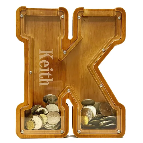 Vista 3 de Hucha Personalizada de Madera con Alfabeto - Hucha para Niños - Hucha para Niños y Niñas - Hucha de Monedas - Banco - Puede Usarse como Regalo