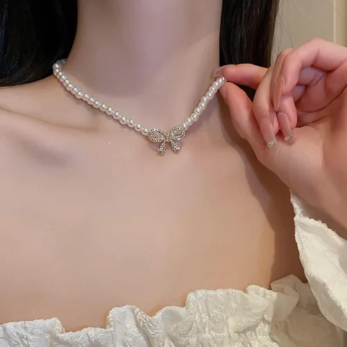 Vista 3 de fxmimior Gargantilla bohemia dorada con diamantes de imitación brillantes y perlas delicadas con diamantes de imitación gruesos y cortos de los años