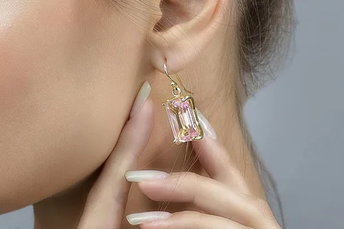 Vista 5 de Rose Quartz Rectangle Earrings - Self-Love Gold Dangle Earrings for Women - Healing Crystal Gemstone Jewelry