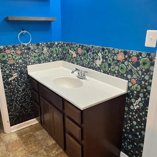 Vista 7 de Hominter Azulejo entrelazado de guijarros de porcelana azul turquesa azul aguamarina montado en malla de 12 x 12 pulgadas, azulejos de cerámica