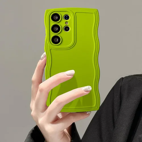 Vista 26 de UEEBAI Funda de silicona con marco ondulado para Samsung Galaxy A13 5G, lindo marco ondulado, ajuste delgado, a prueba de golpes, funda suave y Negro