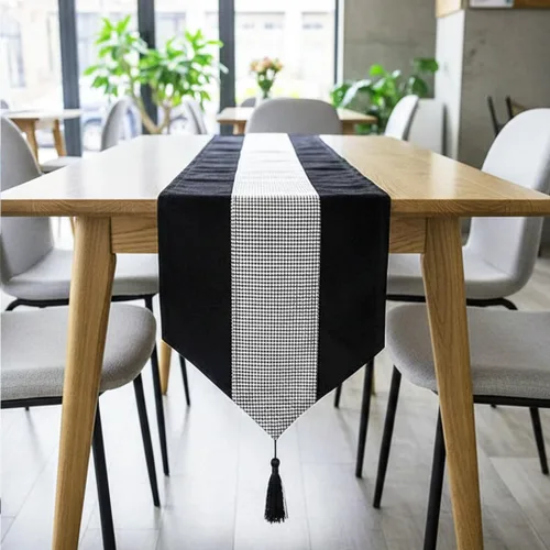 Vista 2 de Camino de mesa HeMiaor con lentejuelas y diamantes de imitación, elegante decoración de mesa para boda, Acción de Gracias, Navidad, Negro, 13x72