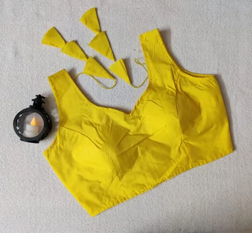 Vista 2 de Banarasi - Blusa de seda con cuello en V y cuello en V, sin mangas, confeccionada para mujer, Lemon Yellow