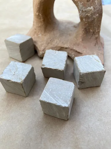 Vista 5 de Herramienta antiestrés de 5 piedras para alivio sensorial, auténtico regalo de piedra de Jerusalén de Tierra Santa, piedras naturales originales
