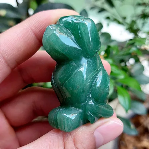 Vista 2 de Fekuar Estatua de perro sentado de aventurina verde, escultura de animales de cristal curativo tallada a mano, piedras de bolsillo, decoración
