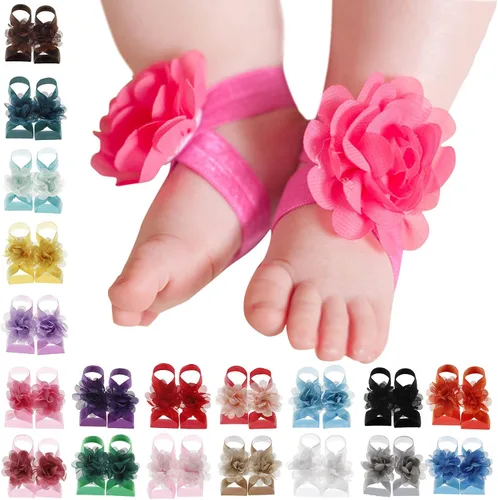 Vista 2 de Zapatos para niña recién nacida, 22 pares de sandalias de gasa sólida con flores, accesorios para pies para bebés y niñas (B, talla única)