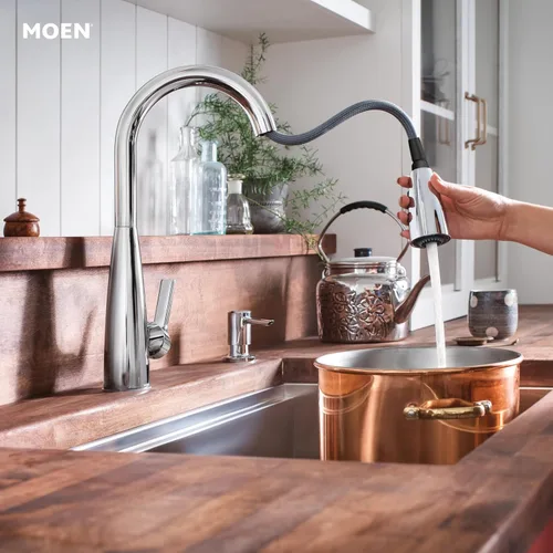 Vista 3 de Moen Haelyn - Grifo de cocina monocontrol con rociador extraíble cromado con potencia para una limpieza más rápida, dispensador de jabón incluido