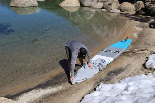Vista 2 de VAMO Stand Up Paddleboard elástico en 4 direcciones, cubierta de tabla UV para remos, kayaks y tablas de surf (tabla de remo no incluida)