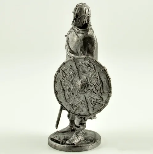 Vista 2 de Jarl escandinavo vikingo, norte, escultura de metal de los siglos 9-10. Colección 2.126 in (escala 1/32) figurita miniatura. soldados de juguete